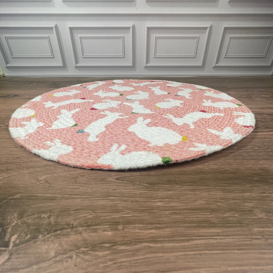 Juego de 2 manteles de mesa redondos trenzados rosas conejos blancos de Pascua 15 pulgadas Foto 4 de 4