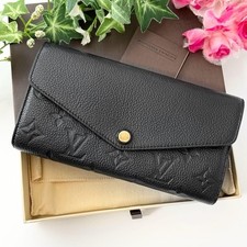 LOUIS VUITTON Wallet: Portefeuille Sarah Noir W19.5H10.5D2.5cm w/box;