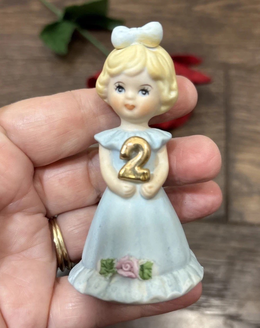 Vintage 1981 Enesco Growing Up Birthday Girls Doll Age 2 Blonde Blue Dress