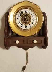 Vintage Retro Kitchen Clock By Spartus Gold Plate On Shelf Kitchen Clock By Spartus Gold Plate