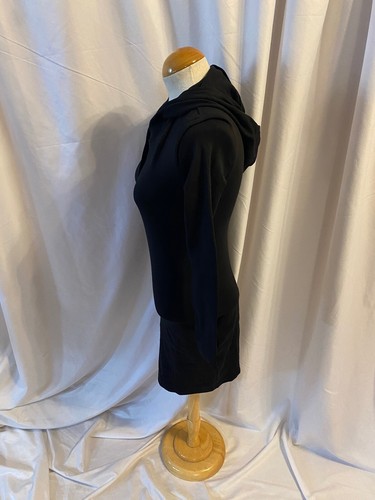 Clocolor small long sleeve hooded black dress - Picture 10 of 11