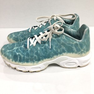 nike air max plus water pool