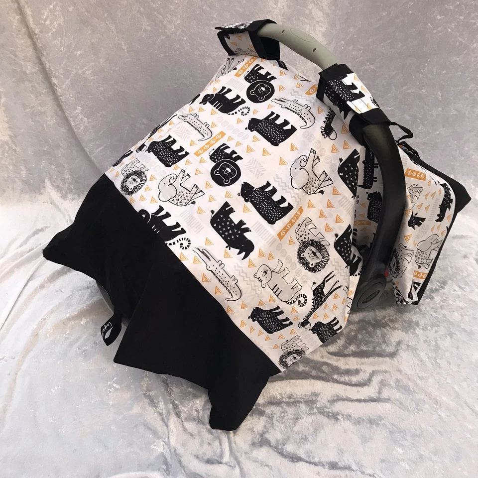 Lindo toldo/cubierta de lactancia materna para asiento de coche infantil con estampado de animales de safari Foto 4 de 4