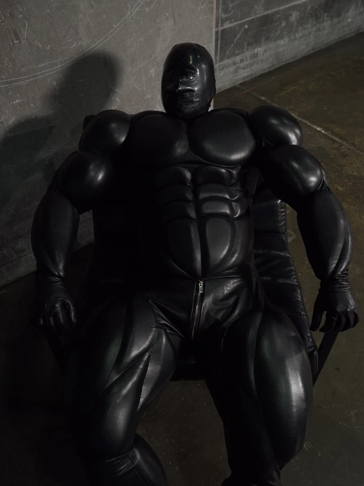 TRAJE MUSCLE NEGRO / COSPLAY / HALLOWEEN / Venom, Spiderman, Batman, Super Hero Foto 4 de 4