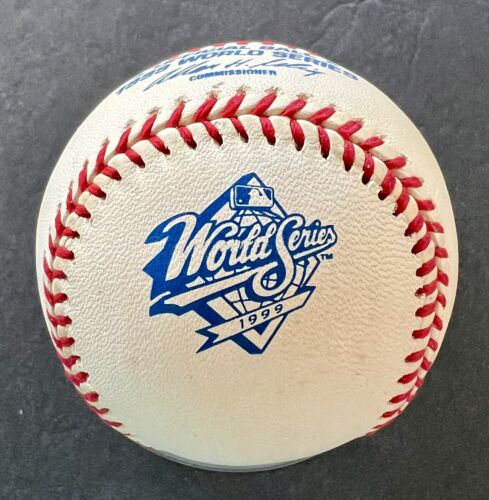 RAWLINGS 1999 WORLD SERIES GAME MLB OFFICIAL BASEBALL & MLB PATCH - YANKEES - Picture 3 of 15
