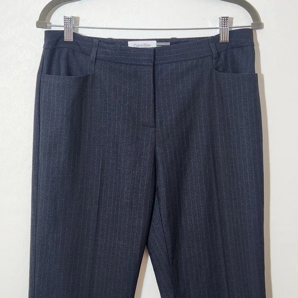 Pantalones de vestir Calvin Klein gris carbón a rayas talla 6 calce moderno gris Foto 3 de 4
