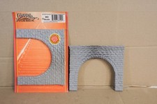 CHOOCH ENTERPRISES INC 8350 HO OO GAUGE DOUBLE TRACK CUT STONE TUNNEL PORTAL on