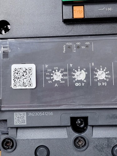 Square D LDA36400U31X I-Line Circuit Breaker 400A 600V 3P - Picture 4 of 14