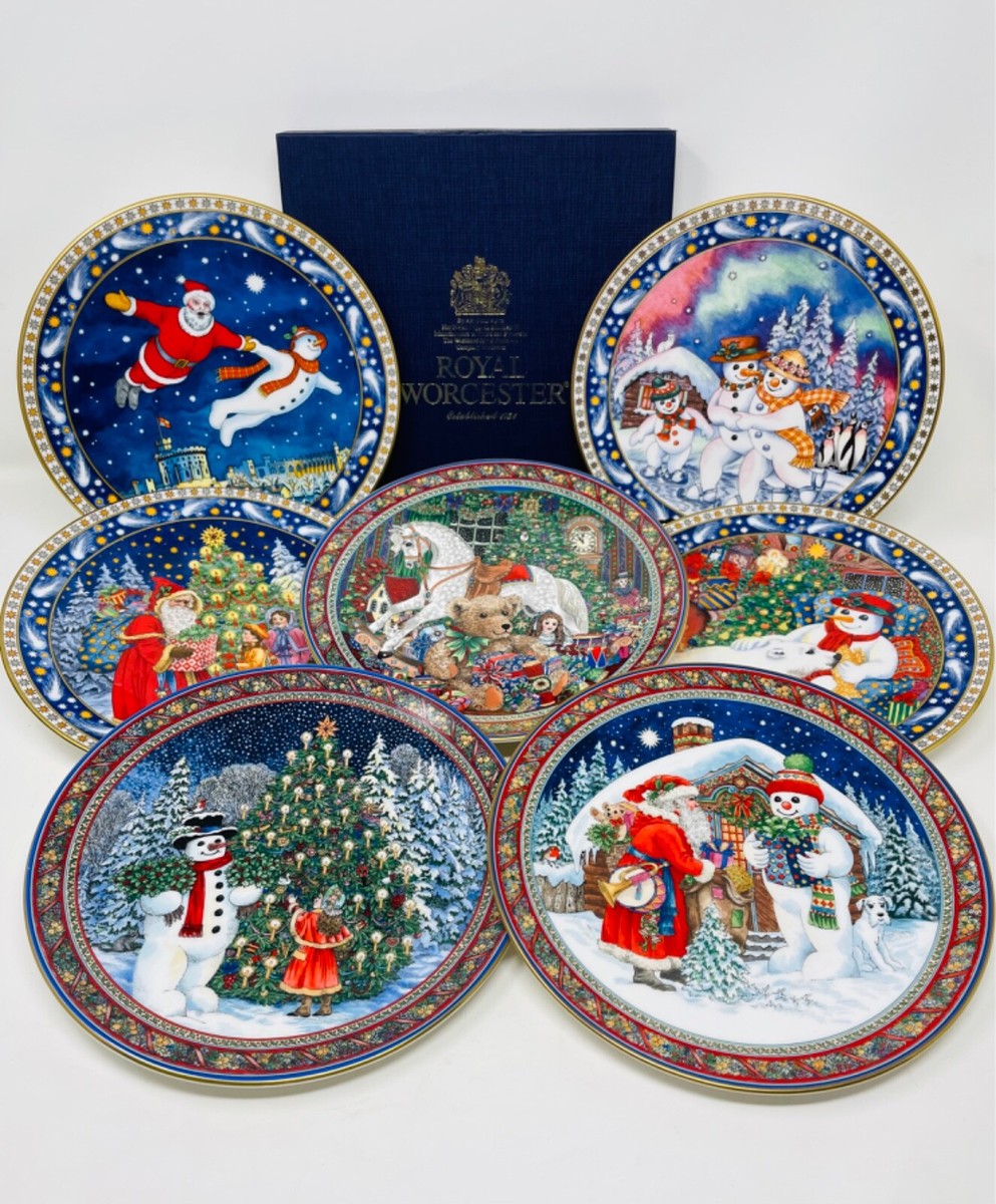 Lot of 7 Royal Worcester Sue Scullard CHRISTMAS TALES Plates Lot of 7 Royal Worcester Sue Scullard CHRISTMAS TALES Plates