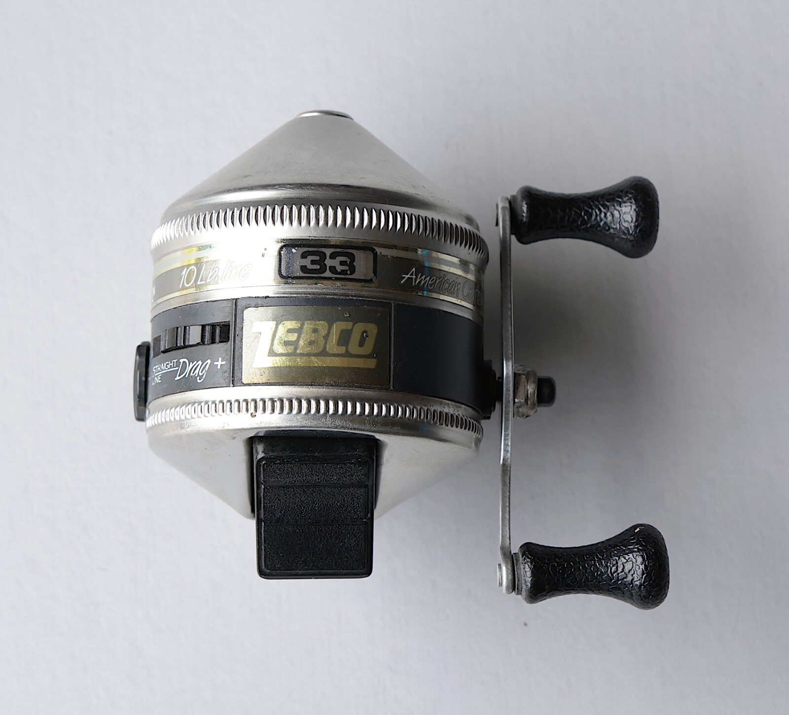  VINTAGE ZEBCO 33 GOLD LETTERS REEL  USA 