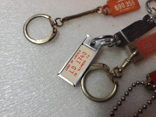 6 - Illinois 1957 58 61 62 73 74 Mini License Plates with keychain can opener - Picture 7 of 10