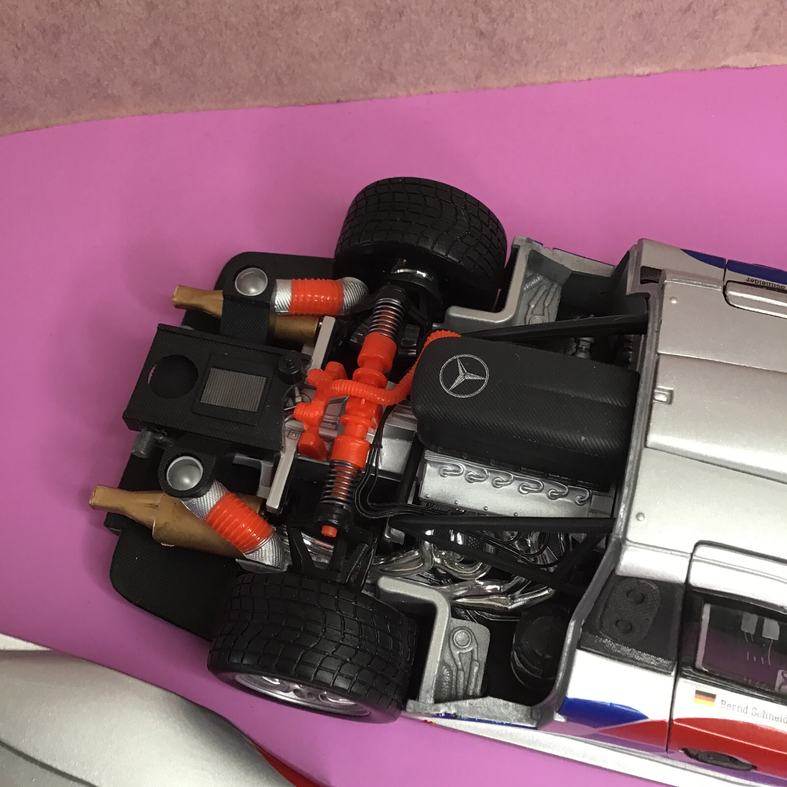 1/18 Maisto Silver Mercedes Benz CLK-GTR #1 Le Mans Warsteiner Webber  Schneider