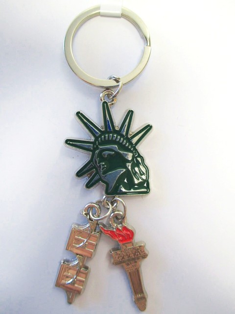 New York Schlüsselanhänger 3 Charms Metall keyring Liberty Kopf New York Schlüsselanhänger 3 Charms Metall keyring Liberty Kopf