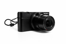 Sony RX100 DSC-RX100 20MP 1" Sensor Zeiss f/1.8 Premium Kompaktkamera OVP