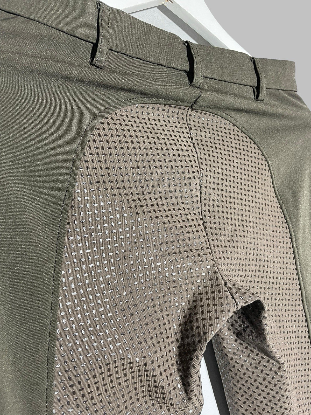 Pikeur Women’s Riding Breeches – Full Grip Seat Equestrian Pants, Olive Green