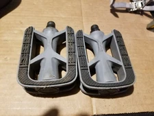 Wellgo Bicycle Bike Pedals 1/2" - USED - LU-915