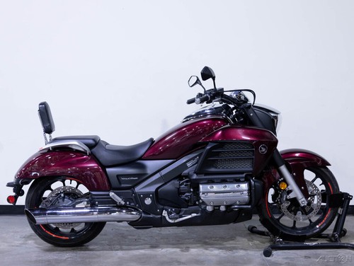 Honda gl1800 valkyrie