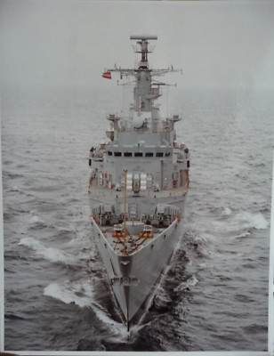 SP02 - 282 - Foto - Marine - HMS Boxer (F92) - Ex Schafgarbe Werft Archiv