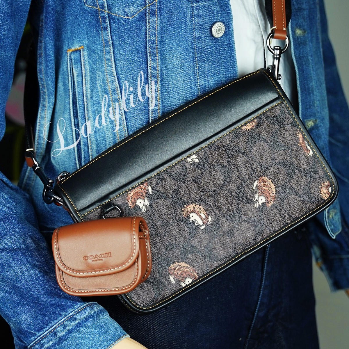 heritage convertible crossbody in signature canvas with creature print