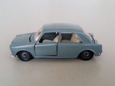 Innocenti Morris IM3 Diecast Modellauto 1:43 USSR CCCP NOVOEXPORT