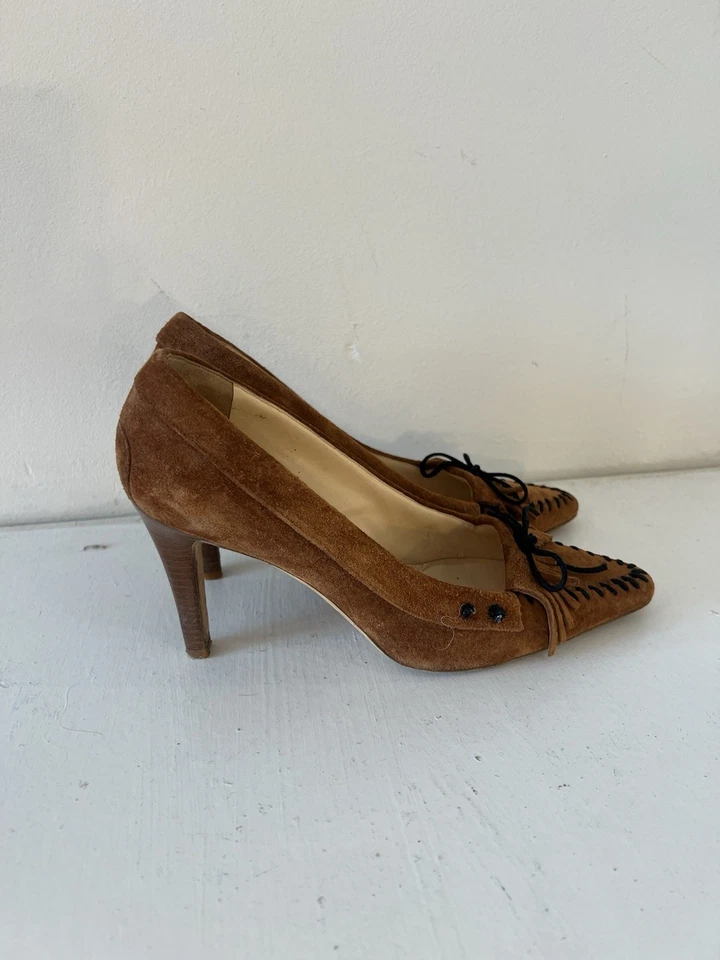 90s Vintage Manolo Blahnik Women's Heel Size 37 Brown Suede Pointed Toe - Image 2 of 4
