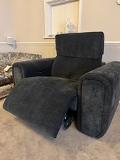Sofology Premiere Loveseat Power Recliner