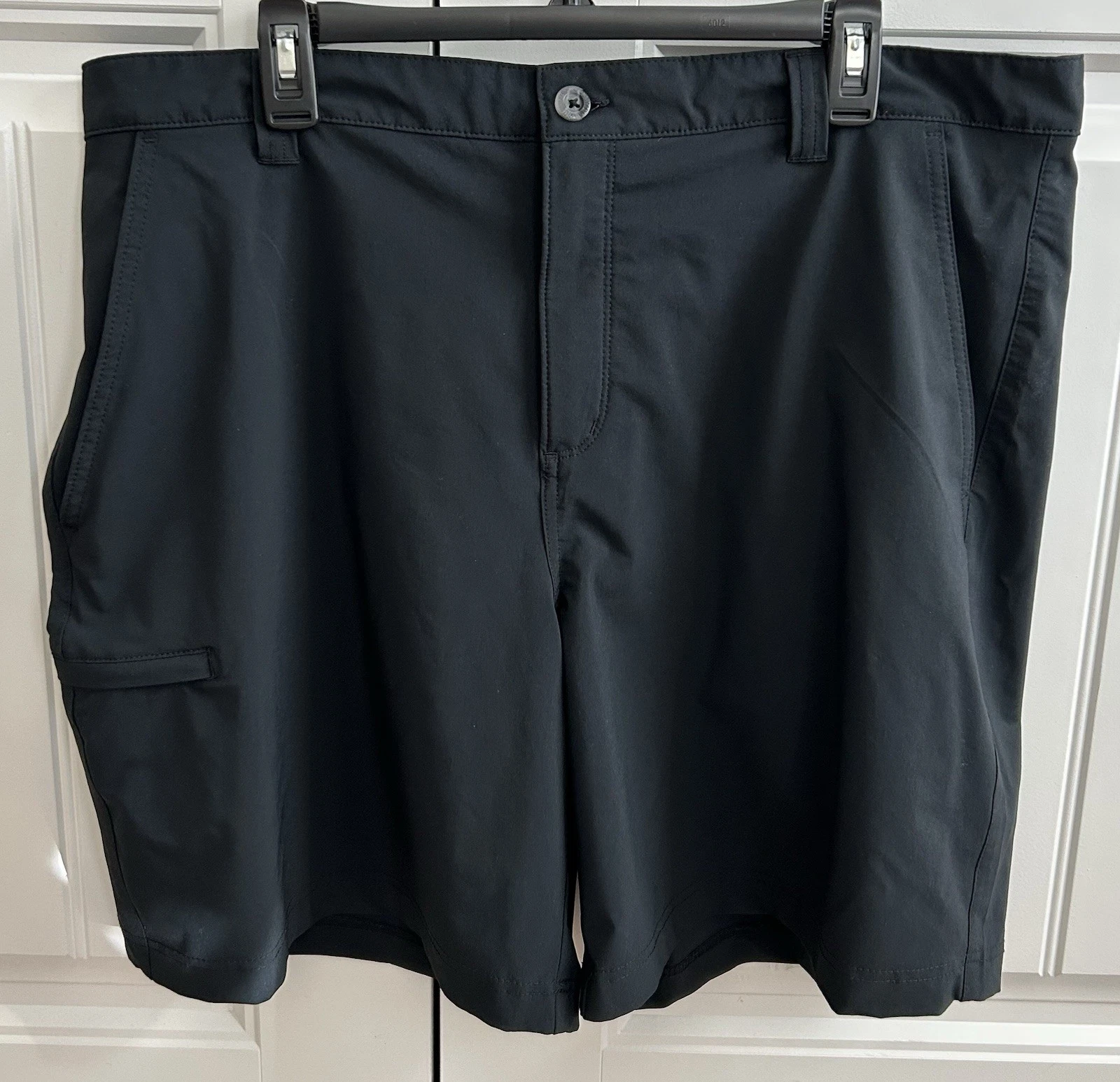 Columbia PFG Fishing Cargo Shorts Men’s Size 40 Black EUC