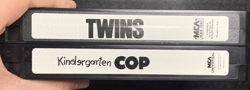 Arnold Schwarzenegger Comedy VHS Double Feature - Picture 7 of 7