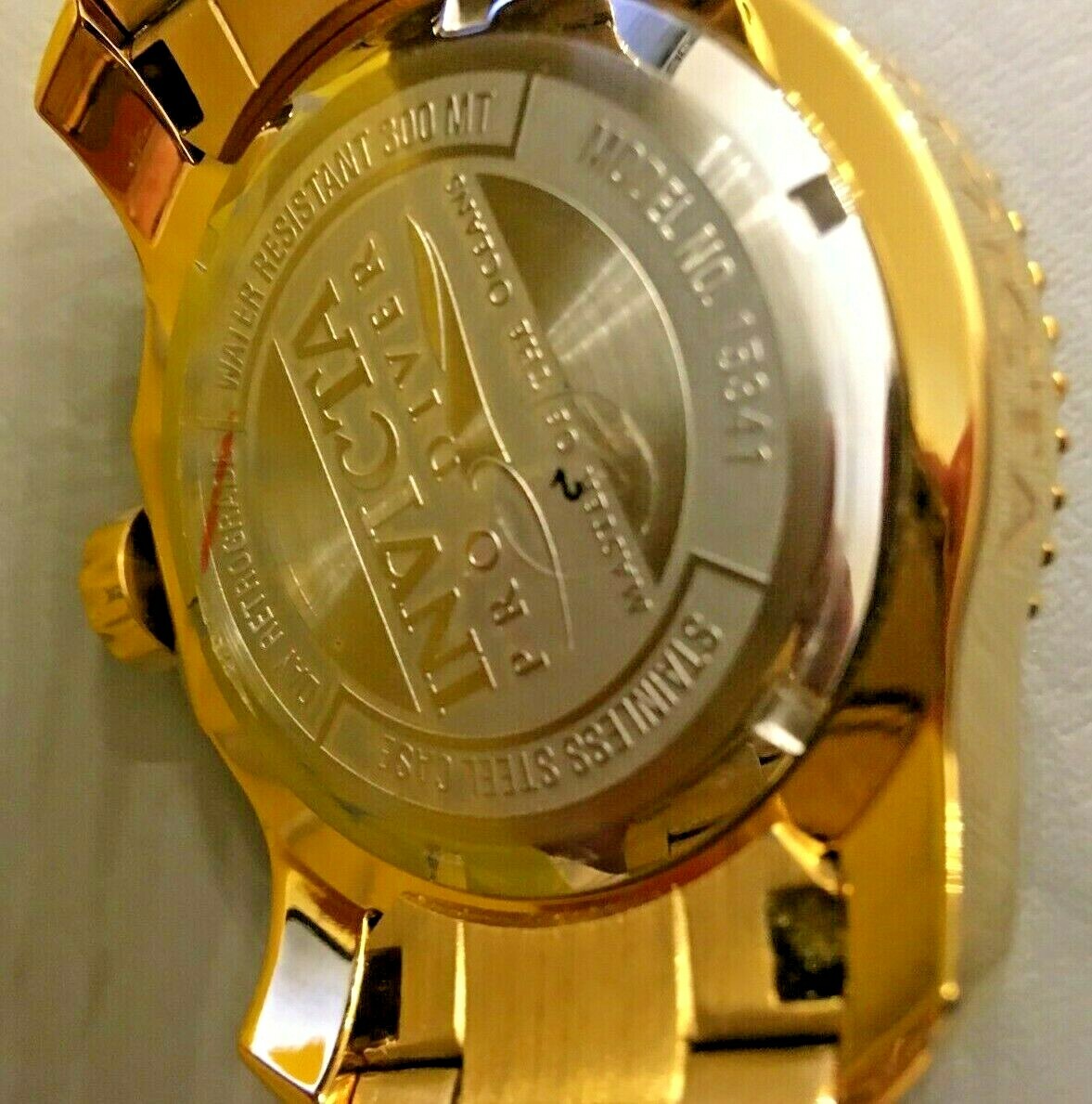 Invicta 15341 Pro Diver Dial 18K Gold Plated SS Black Textured Men's Watch eBay