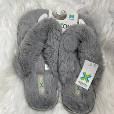 Fuzzy Gray Spa Slippers / Thongs Size 9-10 for Women NEW