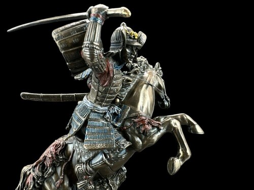 Japanischer Samurai auf Pferd in Rüstung mit Katana-Schwert WU78210A4 - Bild 2 von 11
