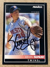 1992 Pinnacle #176 Kevin Tapani AUTOGRAPHED Card - Minnesota Twins