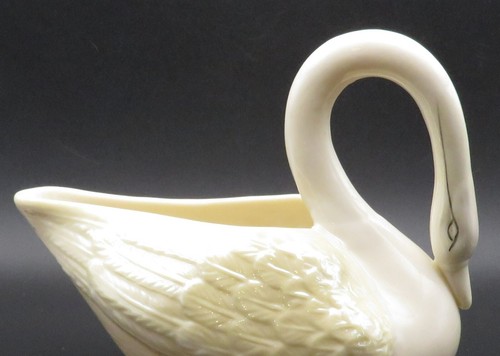 BELLEEK SWAN IRISH POTTERY - Picture 4 of 9