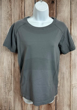 Women's Gray Seamless Athletic Shirt Sz Large Short Sleeve Breathable Gym Top