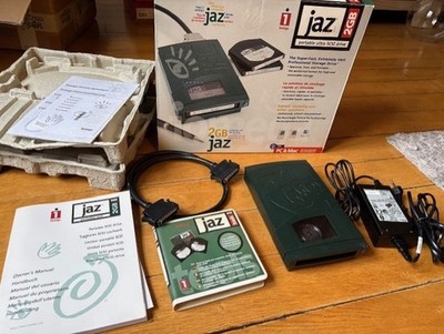 Iomega JAZ 2GB externer SCSI Speicher mit Box und Kabeln - Vollständig getestet Top!