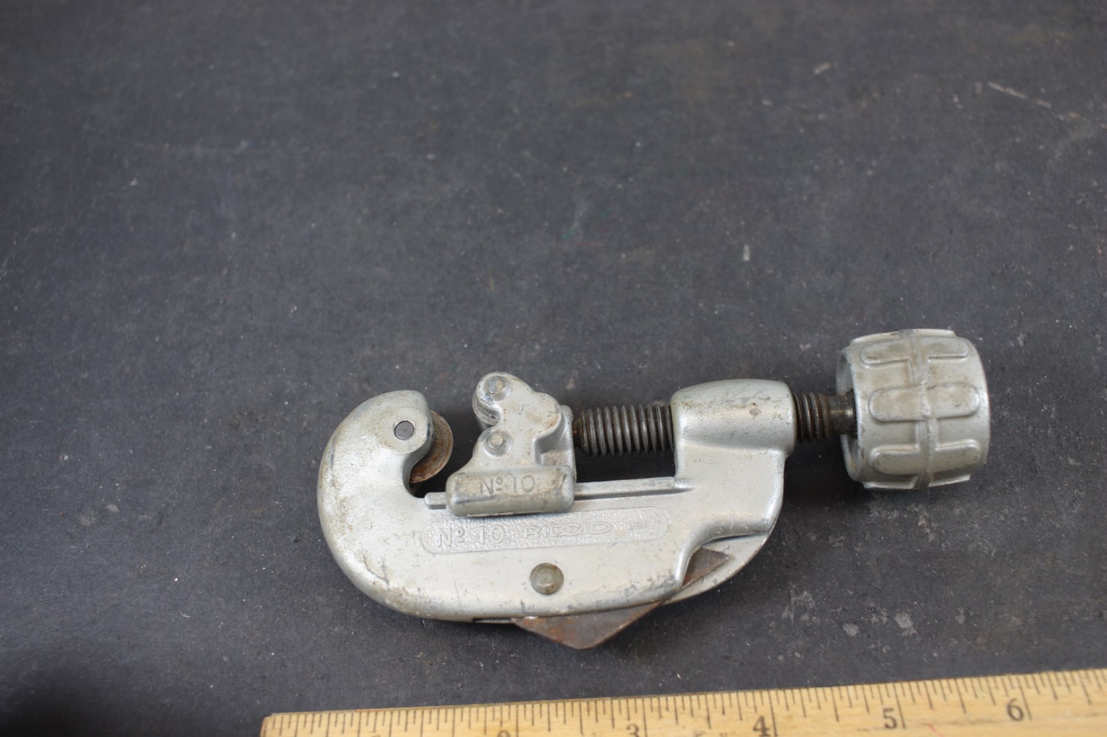 Ridgid No.10 Tubing Cutter 1/8" Thru 1" Capacity