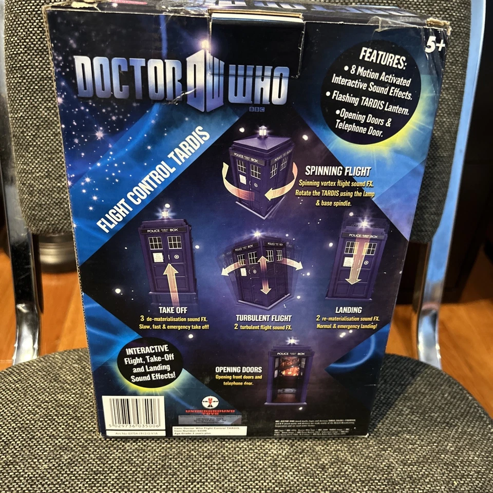 Juguete electrónico de luz y sonido 11th Doctor Who Flight Control TARDIS de 8" Foto 2 de 4