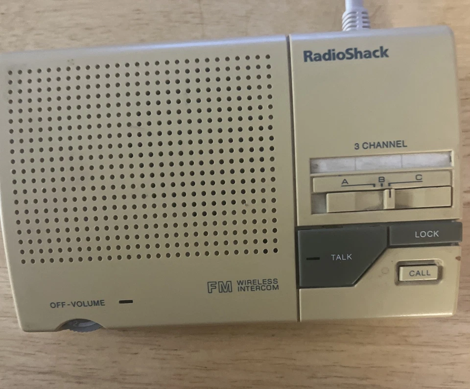 Lote de 3 Intercomunicadores Inalámbricos Radio Shack 43-490 FM De Colección Foto 2 de 4