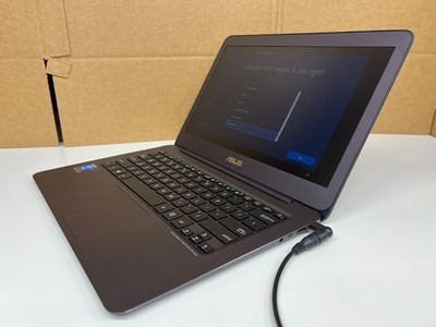 ASUS ZenBook UX305FA 13.3'' Laptop   8GB RAM, 240GB SSD, Intel Core M, Windows 10