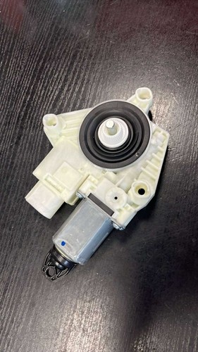 BMW G30 5er F90 G31 G11 G12 Fensterhebermotor hinten links 7455083