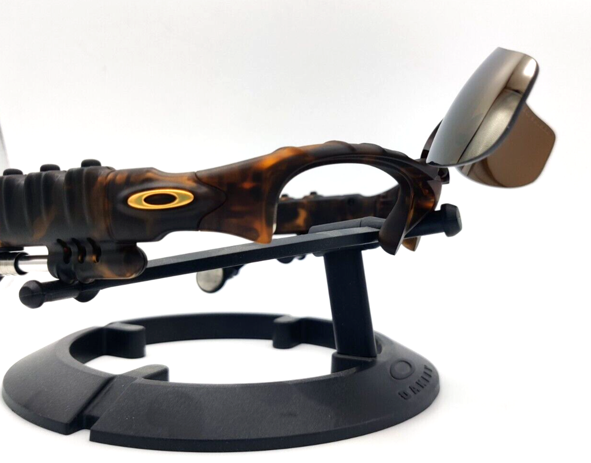 Oakley Thump Tortoise 256Mb + Gold Iridium Polarized 05-152 Oakley Thump Tortoise 256Mb + Gold Iridium Polarized 05-152