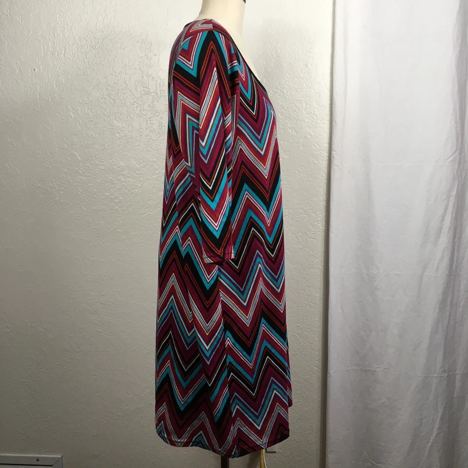 Derek Heart Plus Womens 2X Midi Shift Dress ZigZag All Over Print Fuschia Aqua - Image 2 of 4