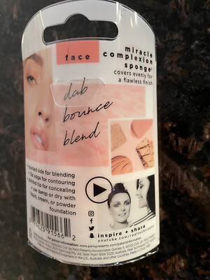 New Real Techniques by Sam & Nic Miracle Complexion Makeup Sponge for Face NIP