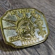 Vintage Belt Buckle 1986 "NOS" 100 YEARS OF LIBERTY/ Statue of Liberty medallion