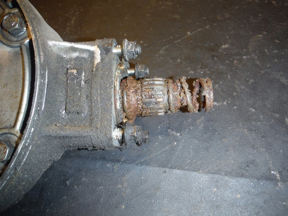 84 85 Kawasaki ZN700A ZN700 ZN 700 LTD 1984 diferencial de tracción final Foto 3 de 4