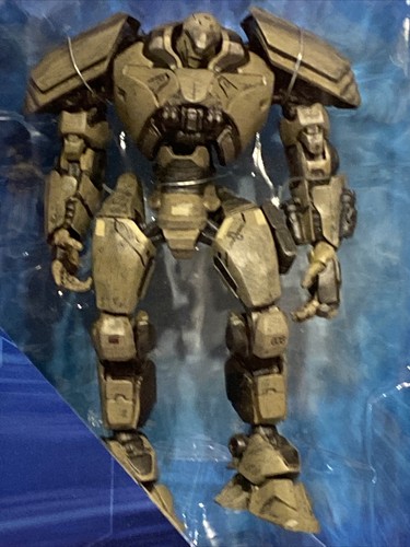 PACIFIC RIM Diamond Select 2018 Movie Figure BRACER PHOENIX Canadian Foreign - Picture 2 of 3