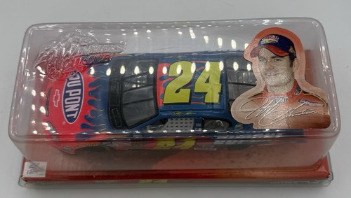 Jeff Gordon #24 Chevy Monte Carlo 1:24 Winners Circle Car Pepsi Dupont 2004 - Picture 5 of 6