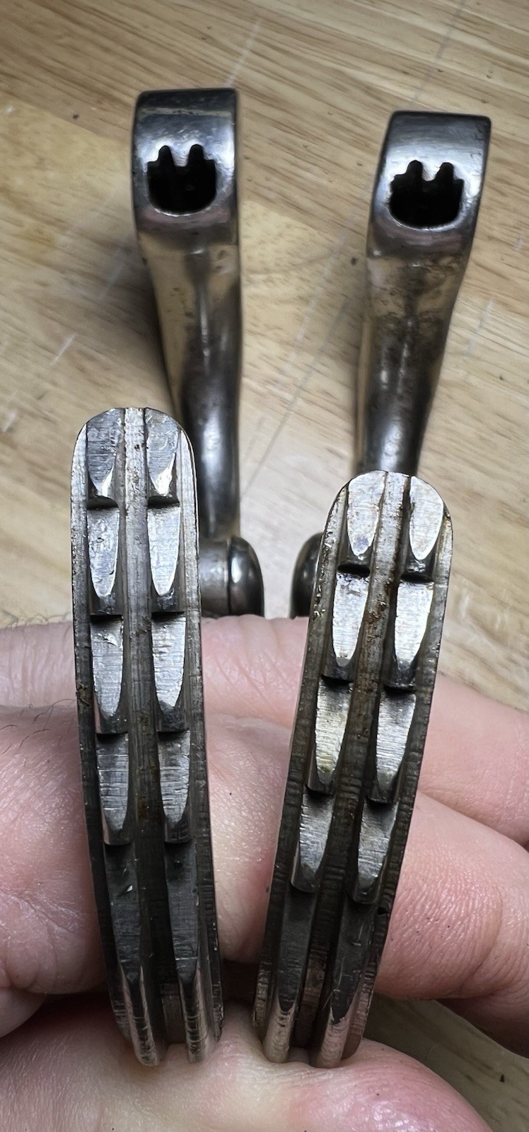 Antique Tower Beans Pattern Handcuffs with Key