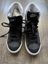 Nike Blazer Mid '77 GS Black White High Top Boys Sneakers Size 4Y