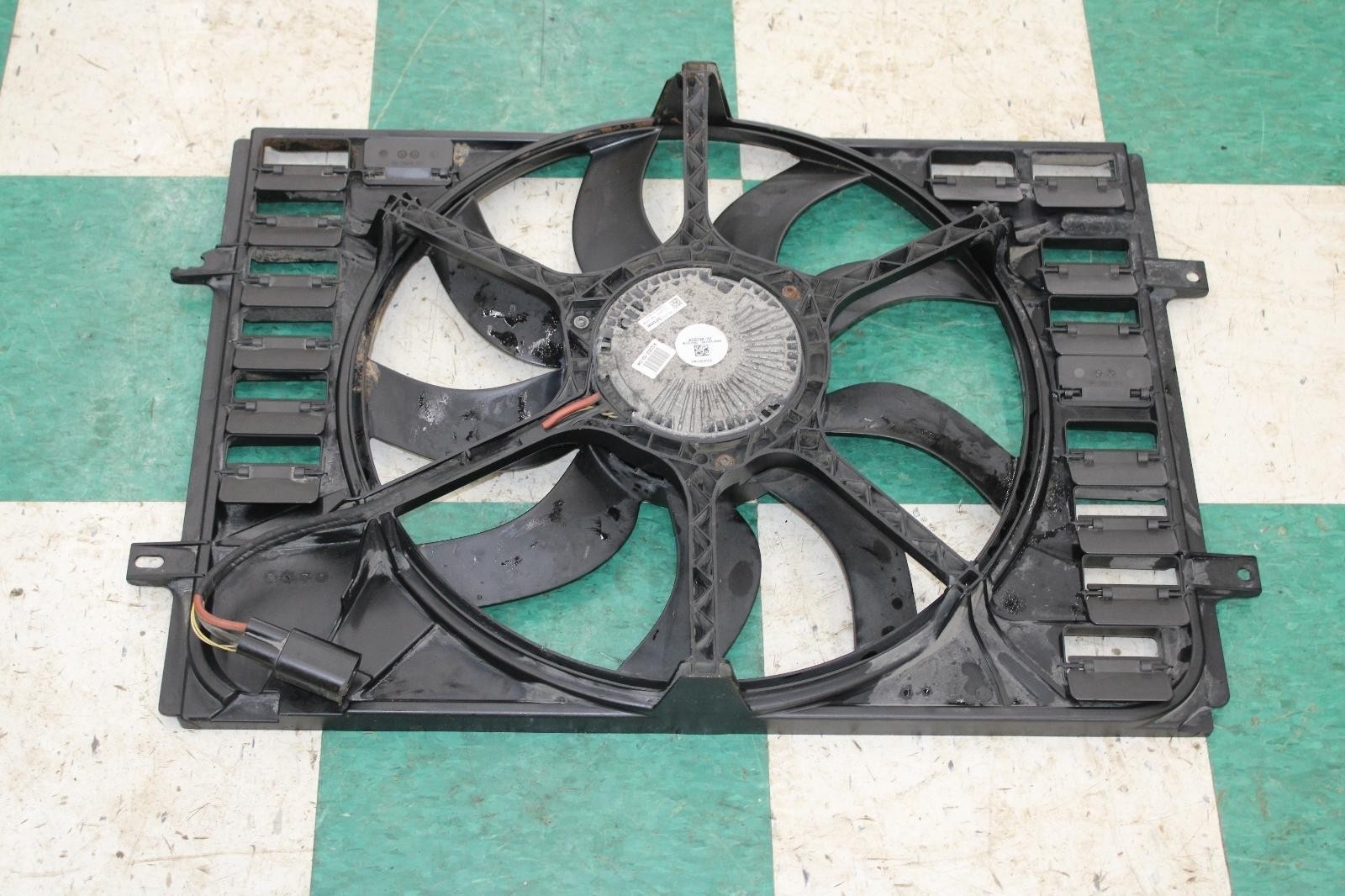 Bentley Flying Spur 2013-2018 Fan shroud